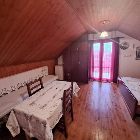 Guest House Argjiro Castle Gjirokaster Bagian luar foto